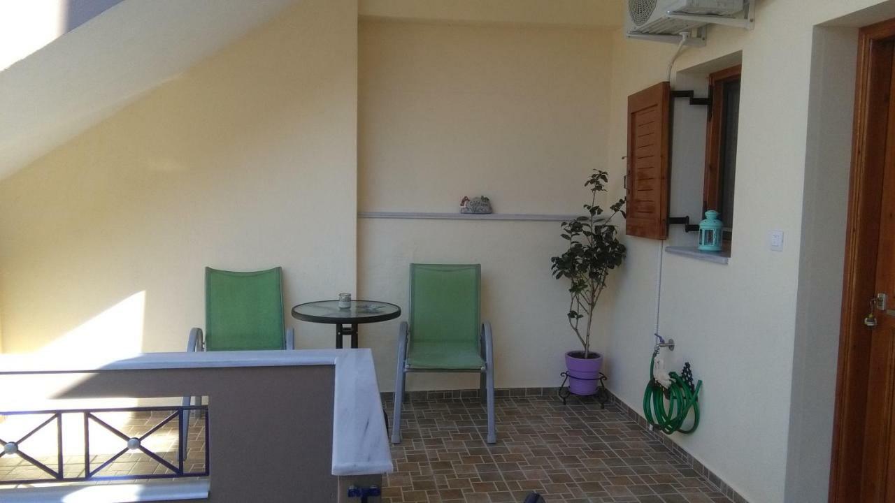 פרמיתיה Mιχαλης Apartments מראה חיצוני תמונה